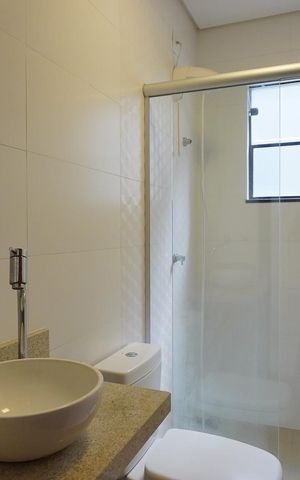 Casa de condomínio para alugar com 200m², 4 quartos e 4 vagasEdicula