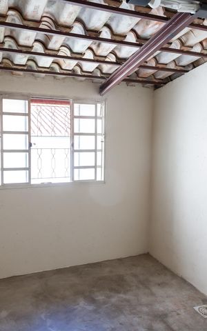 Casa à venda com 212m², 5 quartos e 2 vagas Casa à venda com 212m², 5 quartos e 2 vagasQuarto de Serviço