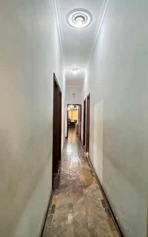 Casa para alugar com 1147m², 4 quartos e 7 vagas Casa para alugar com 1147m², 4 quartos e 7 vagasCorredor
