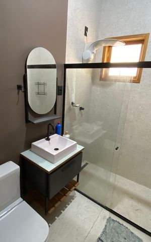 Casa para alugar com 1147m², 4 quartos e 7 vagas Casa para alugar com 1147m², 4 quartos e 7 vagasBanheiro 2
