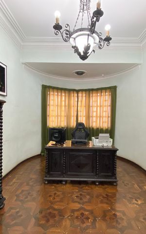 Casa para alugar com 1147m², 4 quartos e 7 vagas Casa para alugar com 1147m², 4 quartos e 7 vagasSala