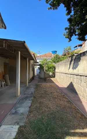 Casa para alugar com 1147m², 4 quartos e 7 vagas Casa para alugar com 1147m², 4 quartos e 7 vagasQuintal