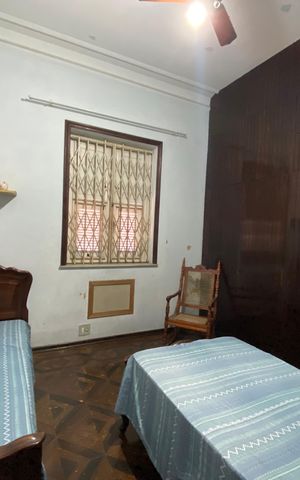 Casa para alugar com 1147m², 4 quartos e 7 vagas Casa para alugar com 1147m², 4 quartos e 7 vagasQuarto 2