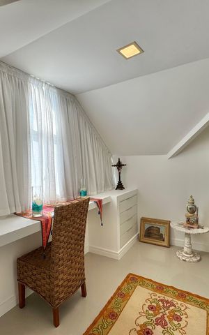 Casa de condomínio à venda com 300m², 6 quartos e 1 vaga Casa de condomínio à venda com 300m², 6 quartos e 1 vagaSuíte 5