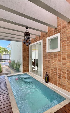 Casa de condomínio à venda com 300m², 6 quartos e 1 vaga Casa de condomínio à venda com 300m², 6 quartos e 1 vagaÁrea externa - SPA