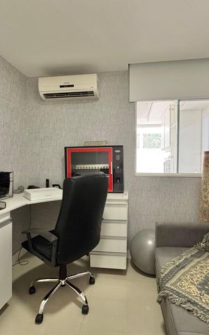 Casa de condomínio à venda com 300m², 6 quartos e 1 vaga Casa de condomínio à venda com 300m², 6 quartos e 1 vagaQuarto / Escritório