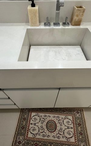 Casa de condomínio à venda com 300m², 6 quartos e 1 vaga Casa de condomínio à venda com 300m², 6 quartos e 1 vagaBanheiro da Suíte 4
