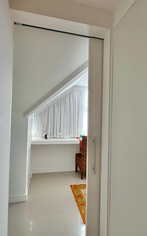 Casa de condomínio à venda com 300m², 6 quartos e 1 vaga Casa de condomínio à venda com 300m², 6 quartos e 1 vagaSuíte 5