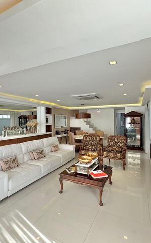 Casa de condomínio à venda com 300m², 6 quartos e 1 vaga Casa de condomínio à venda com 300m², 6 quartos e 1 vagaSala