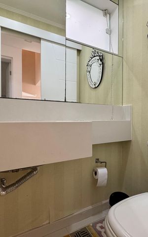 Casa de condomínio à venda com 300m², 6 quartos e 1 vaga Casa de condomínio à venda com 300m², 6 quartos e 1 vagaLavabo