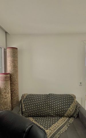 Casa de condomínio à venda com 300m², 6 quartos e 1 vaga Casa de condomínio à venda com 300m², 6 quartos e 1 vagaQuarto / Escritório