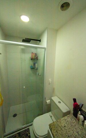 Apartamento para alugar com 76m², 3 quartos e 2 vagas Apartamento para alugar com 76m², 3 quartos e 2 vagasBanheiro da Suíte