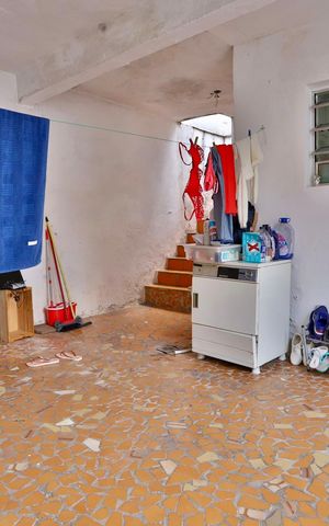 Casa à venda com 220m², 2 quartos e 8 vagas Casa à venda com 220m², 2 quartos e 8 vagasÁrea de Serviço