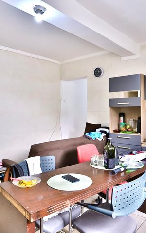 Casa à venda com 220m², 2 quartos e 8 vagas Casa à venda com 220m², 2 quartos e 8 vagasCozinha