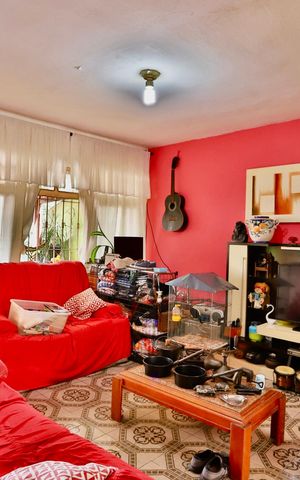 Casa à venda com 220m², 2 quartos e 8 vagas Casa à venda com 220m², 2 quartos e 8 vagasSala