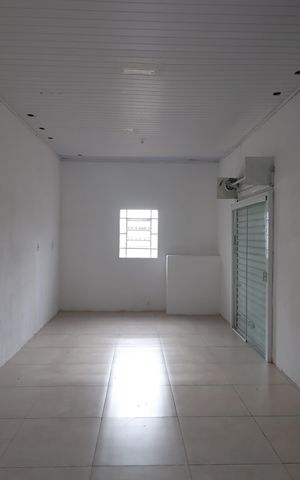 Casa à venda com 90m², 2 quartos e 1 vagaDepósito