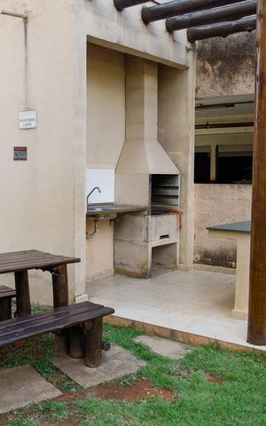 Apartamento à venda com 48m², 2 quartos e 1 vaga Apartamento à venda com 48m², 2 quartos e 1 vagaÁrea comum - Churrasqueira