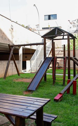 Apartamento à venda com 48m², 2 quartos e 1 vaga Apartamento à venda com 48m², 2 quartos e 1 vagaÁrea comum - Playground