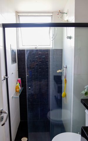 Apartamento à venda com 48m², 2 quartos e 1 vaga Apartamento à venda com 48m², 2 quartos e 1 vagaBanheiro