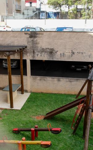 Apartamento à venda com 48m², 2 quartos e 1 vaga Apartamento à venda com 48m², 2 quartos e 1 vagaVista da Sacada