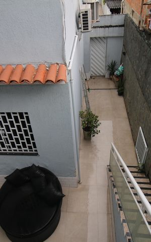 Casa à venda com 120m², 3 quartos e sem vagaQuintal fundos