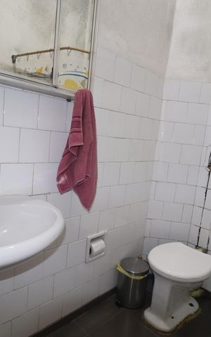 Casa à venda com 148m², 3 quartos e 2 vagasBanheiro 2