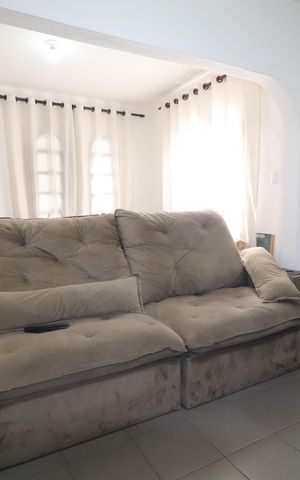 Casa à venda com 148m², 3 quartos e 2 vagasSala