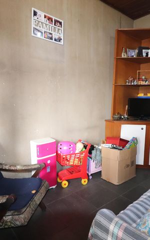 Casa à venda com 148m², 3 quartos e 2 vagasEdícula - Sala