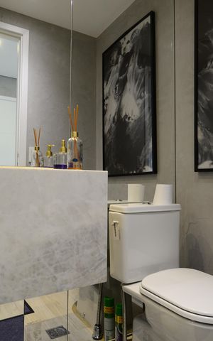 Apartamento à venda com 85m², 2 quartos e 2 vagasLavabo