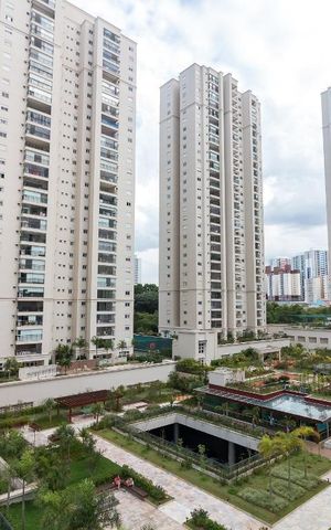 Apartamento à venda com 106m², 3 quartos e 2 vagas Apartamento à venda com 106m², 3 quartos e 2 vagasÁrea Comum - - Praça Central