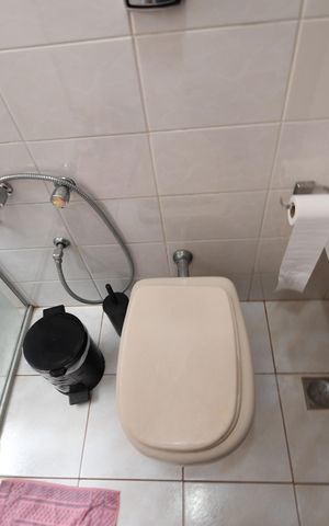 Casa para alugar com 288m², 5 quartos e 3 vagasBanheiro 2