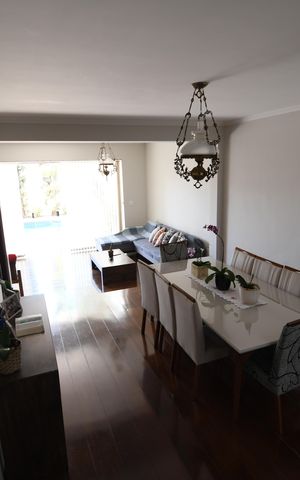Casa para alugar com 288m², 5 quartos e 3 vagasSala