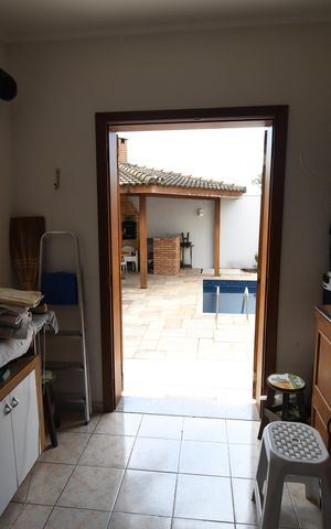 Casa para alugar com 288m², 5 quartos e 3 vagasQuarto de Serviço