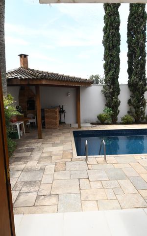 Casa para alugar com 288m², 5 quartos e 3 vagasQuarto de Serviço