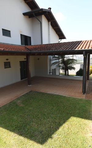 Casa à venda com 480m², 4 quartos e 5 vagasGaragem