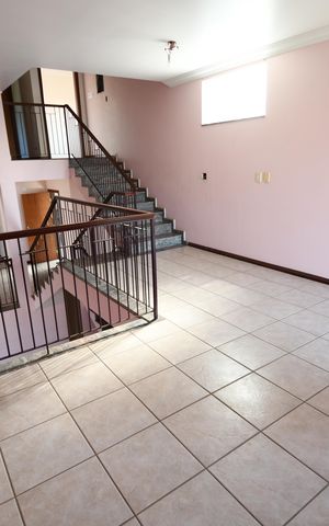 Casa à venda com 480m², 4 quartos e 5 vagasSala 4