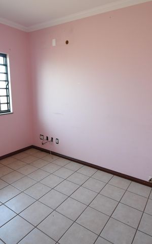 Casa à venda com 480m², 4 quartos e 5 vagasSala 2