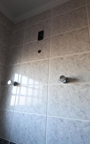 Casa à venda com 480m², 4 quartos e 5 vagasBanheiro 2