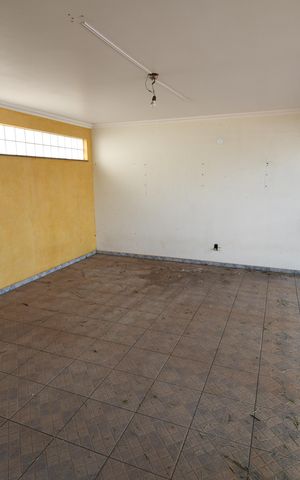 Casa à venda com 480m², 4 quartos e 5 vagasGaragem