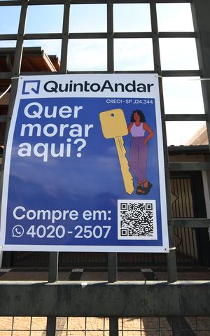 Casa à venda com 480m², 4 quartos e 5 vagasPlaca