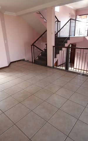 Casa à venda com 480m², 4 quartos e 5 vagasSala 3