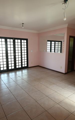 Casa à venda com 480m², 4 quartos e 5 vagasSala 3