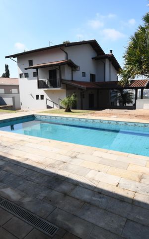Casa à venda com 480m², 4 quartos e 5 vagasÁrea comum - Piscina