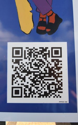 Casa à venda com 480m², 4 quartos e 5 vagasPlaca QR Code
