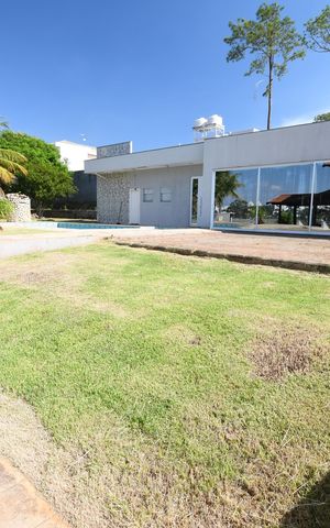 Casa à venda com 480m², 4 quartos e 5 vagasQuintal / Jardim