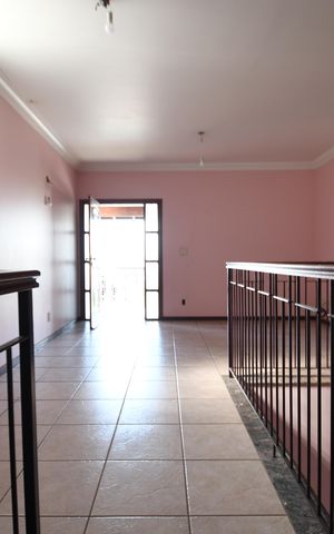Casa à venda com 480m², 4 quartos e 5 vagasSala 4
