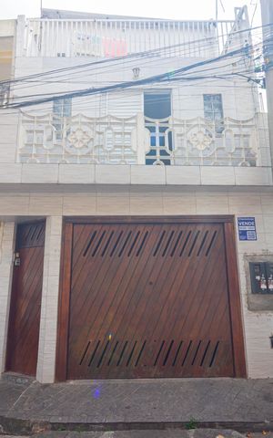 Casa para alugar com 165m², 3 quartos e 2 vagas Casa para alugar com 165m², 3 quartos e 2 vagasFachada