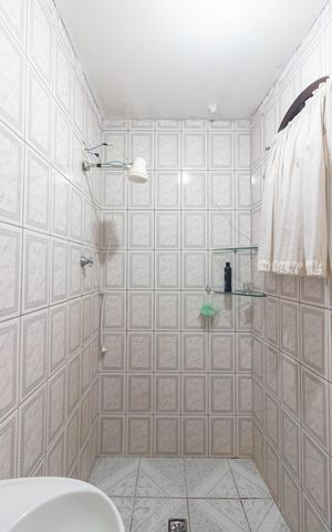 Casa para alugar com 165m², 3 quartos e 2 vagas Casa para alugar com 165m², 3 quartos e 2 vagasBanheiro da Suíte 2