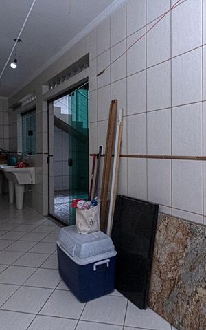 Casa à venda com 310m², 4 quartos e 2 vagas Casa à venda com 310m², 4 quartos e 2 vagasÁrea de Serviço