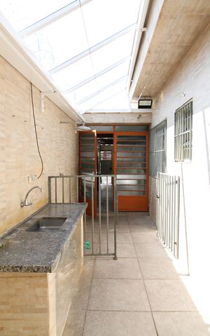 Casa para alugar com 156m², 3 quartos e 2 vagasQuintal